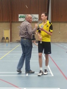 Niels krijgt nog tips van Paul Veenstra